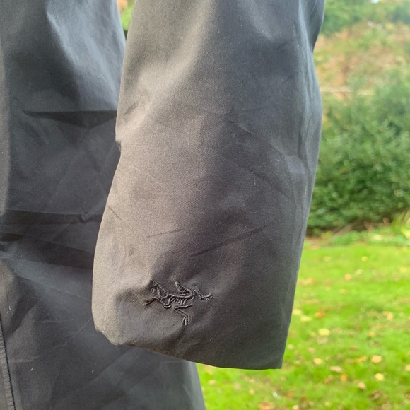 //SOLD// Arc’teryx Centrale Parka - Picture 9 of 12